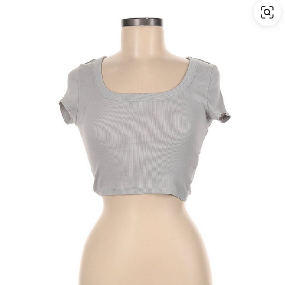 H&M Divided Gray Crop Top (Size M)
